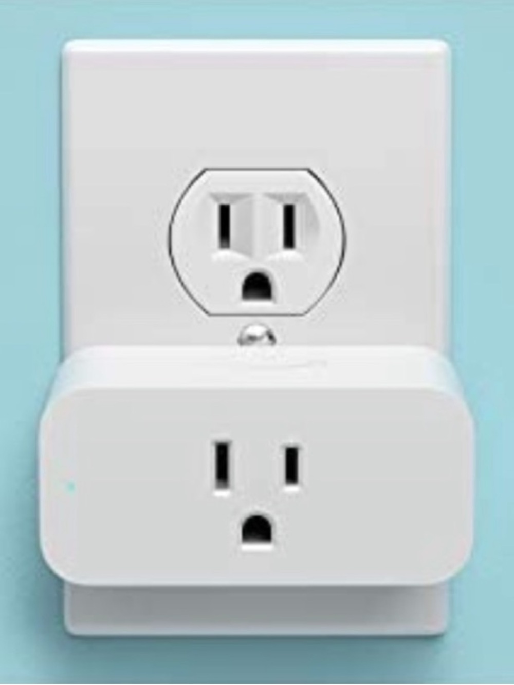 Amazon Smart Plug in white, designed to work with Alexa for voice control. NWT